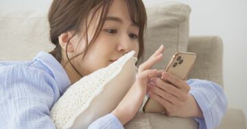 「スマホ時間を減らす」と決意する人ほど、結局見続ける「負のループ」が止まらないワケ