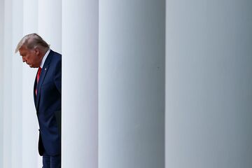 トランプ氏は徹底抗戦の構え、内部では亀裂も