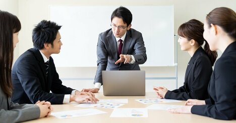 「見えない貢献者」を評価できないチームは、なぜ崩壊するのか？