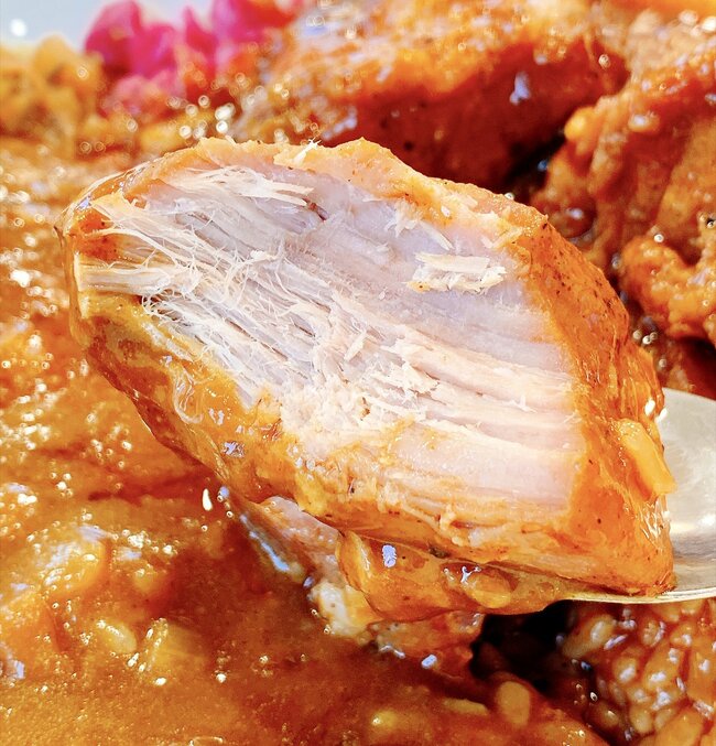 「腹パンッパン」「肉がデカすぎ」すき家の“やけくそメニュー”ボリューム満点で大満足！「想像の1.5倍くらいのサイズ感」「マジで塊だった」《実食レビュー》