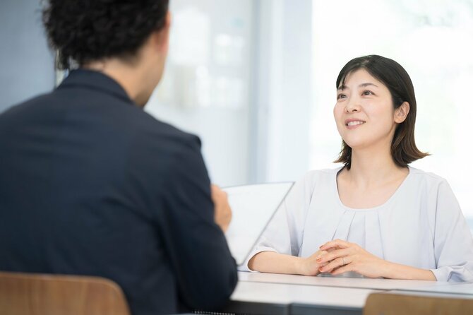 子育てで会社を休みがちな30代の女性。早退、欠勤の多さを理由に上司が退職を促したらパワハラになる？