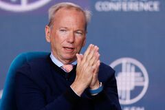 グーグル、AI競争で後塵拝す　原因は在宅勤務＝元CEO