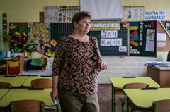 ロシア占領「遺産」と闘うウクライナの学校