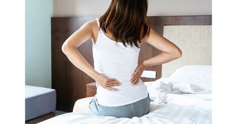 「腰痛持ちなら硬いマットレスがいい」は都市伝説…老舗12代目が警告する“腰を痛めやすい寝具”