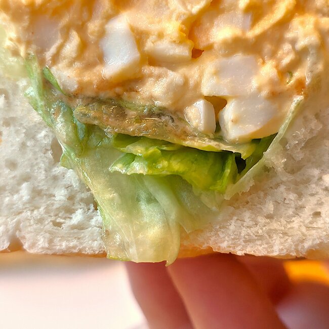 嘘でしょ…?コメダ珈琲で“軽食”と書いてあるメニューを頼んだら→「量がえっぐいわ」「ギッチギチで激うま」