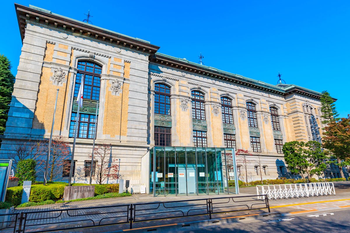 本を汚す・ポイ捨て・異臭騒ぎ…マナー最悪の客vs意地悪な職員、帝国図書館の知られざる歴史