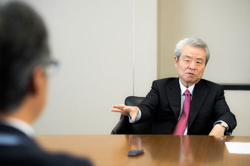現場に興味がないトップが会社をダメにする