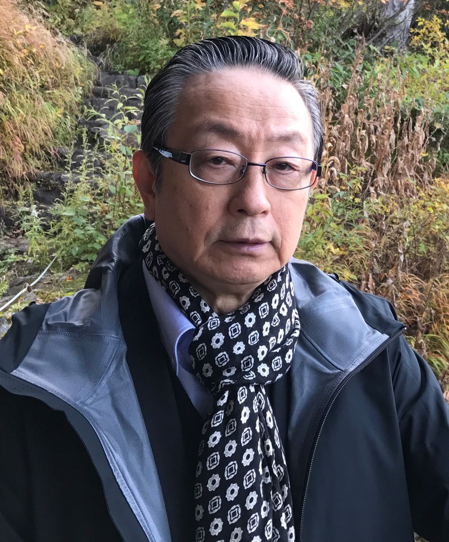 尾上泰彦氏