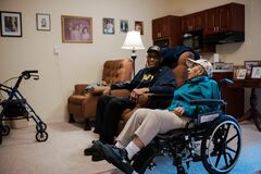 80代で親を介護、米高齢化社会の現実