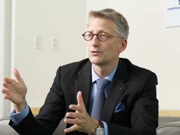 アクサ ジャパン ホールディング社長兼CEO ジャン=ルイ・ローラン・ジョシ 成熟市場の日本でも成長は可能 「就業不能保険」など新商品で攻める