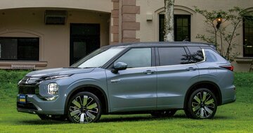 三菱・アウトランダーPHEV、完成度大幅アップで「なるほど!」の連続【試乗記】