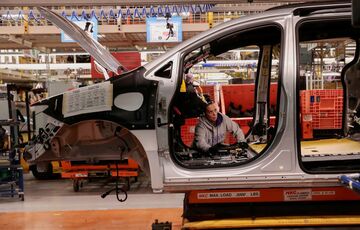 自動車大手ステランティス、希望退職募集へ