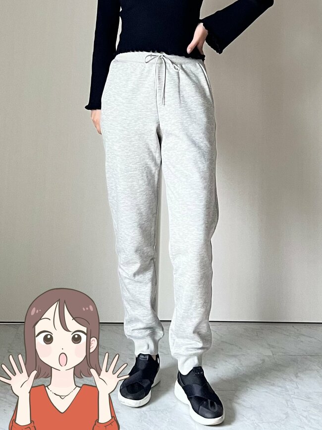 「大好きすぎて3本目買いました」ユニクロの“ぽかぽかパンツ”くるぶしまで暖かくて感動した！「冬のテーマパークでも防寒バッチリ」「シルエットが細身で綺麗」