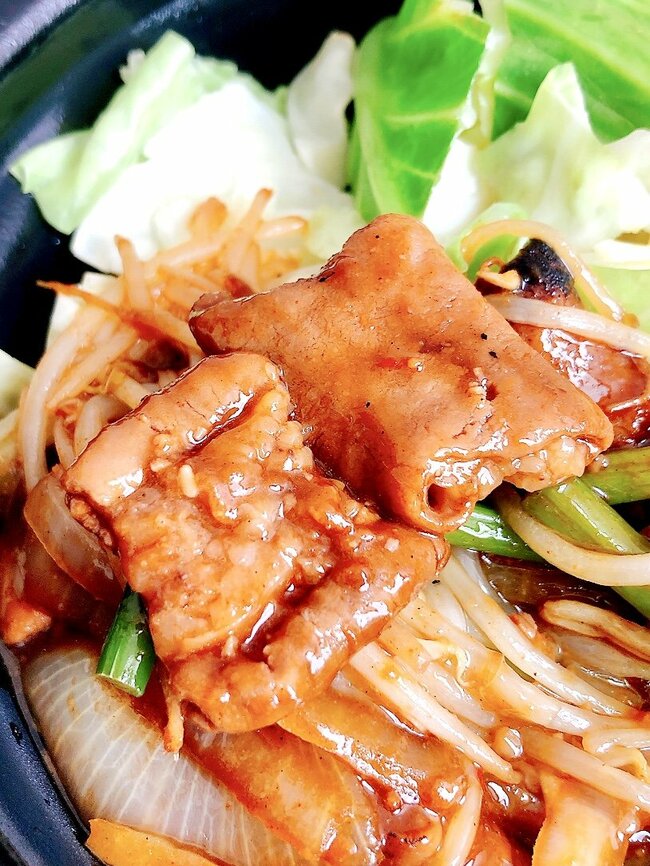 「ペロッとイケちゃう」「バカうまでした!」ほっともっとの“期間限定メニュー”牛モツがふわっふわでビックリした!「控えめに言って…激ウマだった」