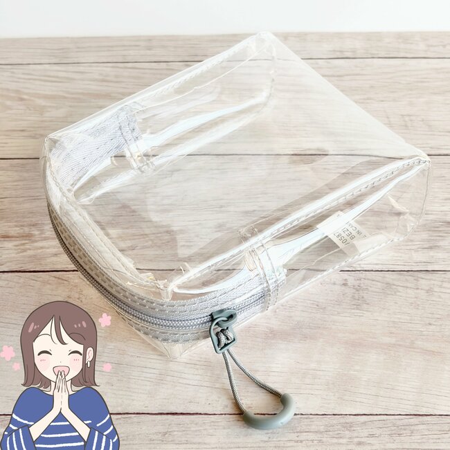 「みんなが絶賛してくれる！」無印良品の“感動ポーチ”理想的すぎて買い足したい！「コンパクトなのにたくさん入る」「バッグの中がキレイになり嬉しい」