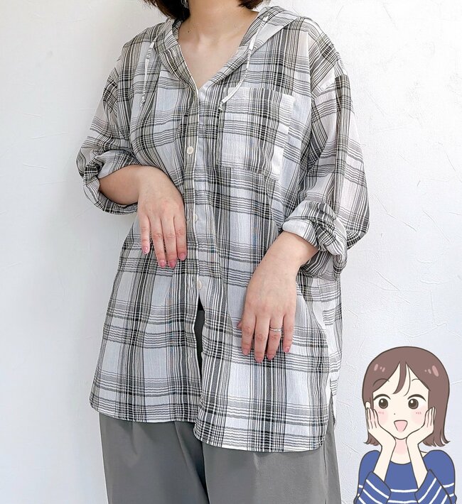 【しまむら】サッと羽織るだけで大人かわいい！1639円の「お尻まで隠せるブラウス」後ろ姿もスッキリ見えて感動！《購入レビュー》