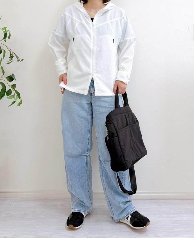 「着てた方が涼しい」「上半身だけ木陰にいるよう」ワークマンの“暑さ対策パーカー”涼しくなる工夫がいっぱいで感動！「驚くほど軽い」