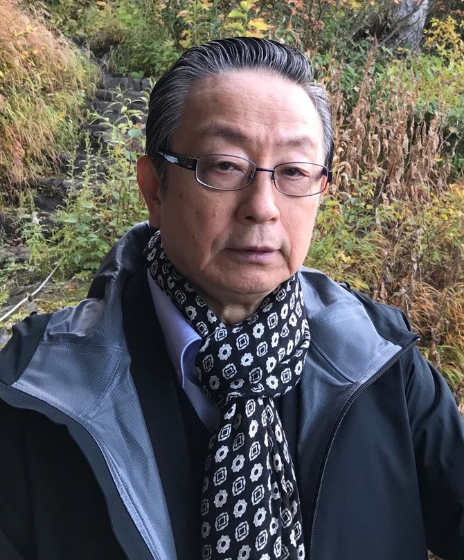 尾上泰彦氏