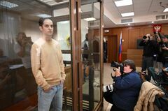 WSJ記者勾留、ロ裁判所が不服申し立て却下