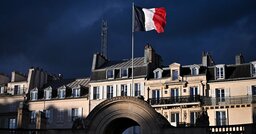 フランス「魔法のお金」依存、債務爆弾と化す
