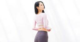 【くびれのプロが伝授】座りっぱなしの「お腹ぽっこりさん」が「くびれ美人」に。実践した3ステップ