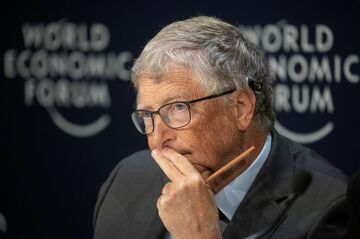 ゲイツ氏事務所の採用面接、女性に性的質問