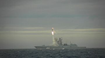 極超音速ミサイル、新型兵器開発の焦点に浮上