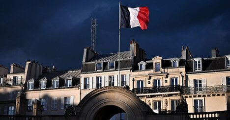 フランス「魔法のお金」依存、債務爆弾と化す