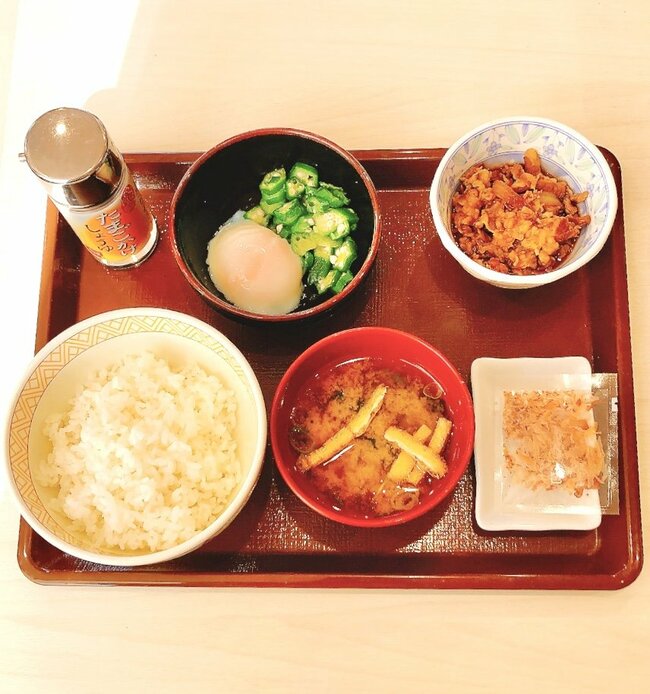 「価格バグってる」「頭が上がりません」すき家の“420円モーニング”コスパよすぎて毎朝でも食べたい！「この世から失くしちゃダメ」