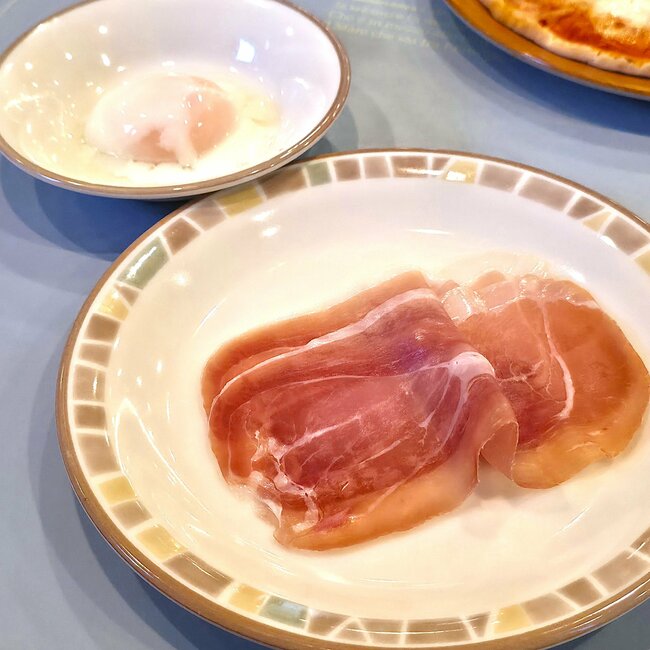 「うますぎて悶絶」サイゼリヤの“ちょい足しアレンジ”が衝撃的なおいしさ！「激うますぎて吹っ飛んだ」「全国民するべき」