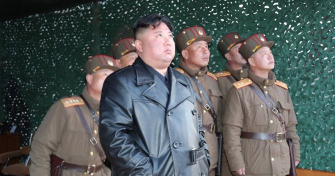ミサイルの発射に立ち会ったとされる金正恩委員長