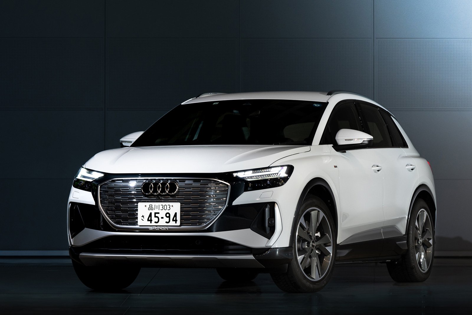 持続可能な未来へ。アウディのプレミアム・コンパクト電動SUV日本デビュー
