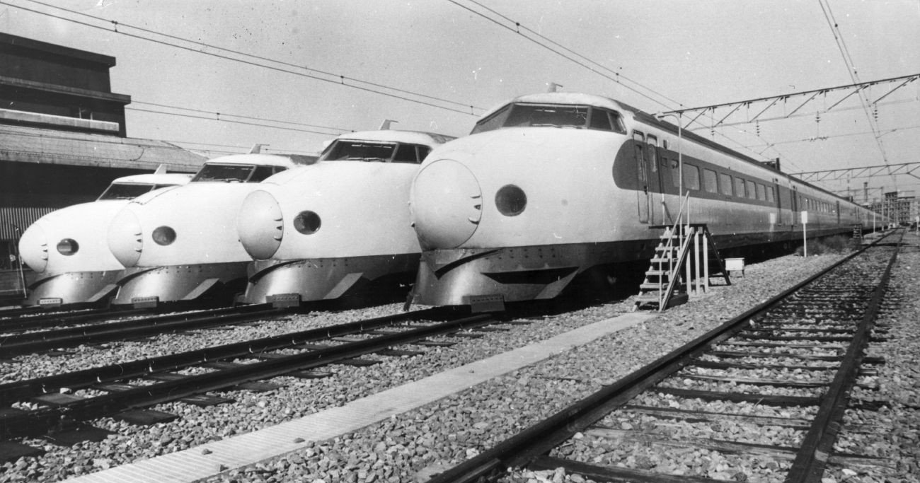 1970年の大阪万博で新幹線「ひかり」が“動くパビリオン”と言われたワケ