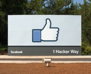 フェイスブック社と中国の経済開発区、<br />共通の悩みは人材獲得だった