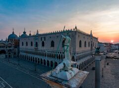 イタリアの美術館再開、心行くまで名画鑑賞できそう