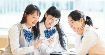 世界に広がる「16歳未満SNS禁止」の波、日本はどうする？年齢規制に潜む「2つの落とし穴」とは