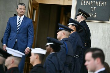 米国防総省、長官演説への軍人出席要件に「体形と身だしなみ」