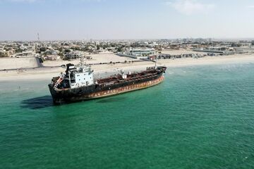 OPEC交渉難航、背景に「脱石油」目指すUAEの新戦略