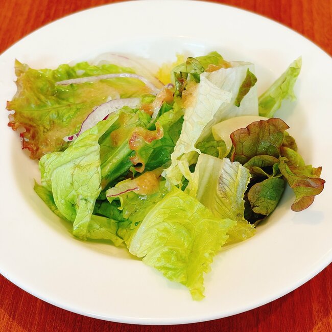 「朝からお腹いっぱい」「最高でした」ロイヤルホストの“盛りだくさんモーニング”スープとデザートも付いて豪華すぎる！「ホテルの朝食みたいで好き」