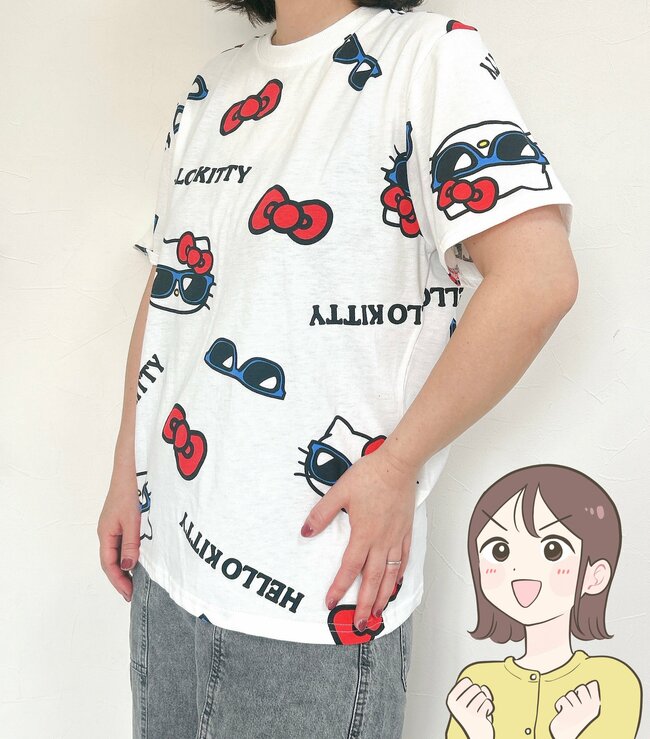 こんなキティちゃん、見たことない…!しまむら×サンリオの「古着っぽトップス」1枚着るだけで大人かわいいんです!