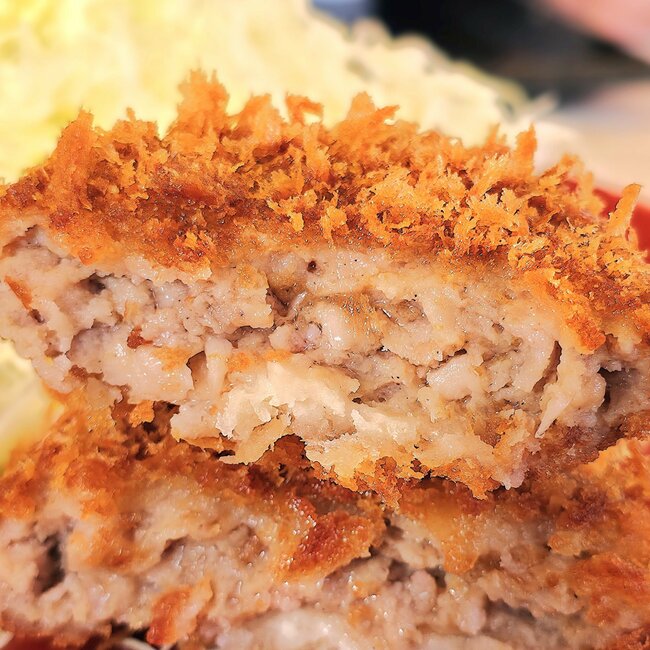 「お腹いっぱい大満足」「ボリュームたっぷり！」大戸屋の“1000kcal超え定食”お肉がジュージューで旨すぎる！「レギュラーメニューにして」