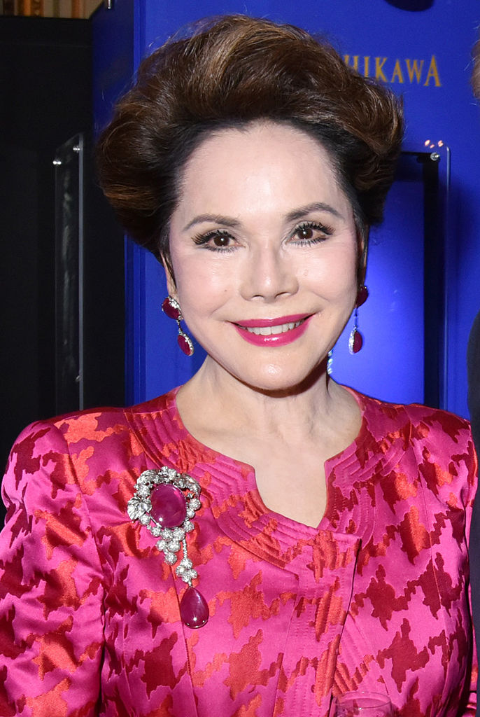 デヴィ夫人のジャニー氏擁護に批判殺到、一方「いいね」も4.8万…何が問題なのか?