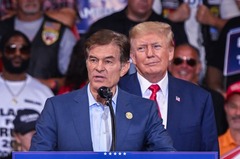 トランプ氏、公的医療保険責任者にTV司会者のオズ医師を指名