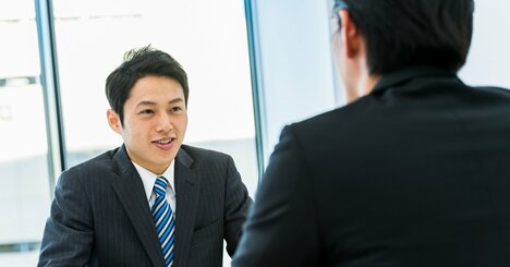 現代のリーダーは指示より「聴く」、チームの力を最大化する1対1の対話術