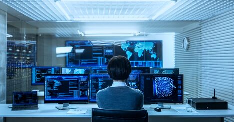 AIは企業の組織構造をどう変えるか 中央集権化すると思いがちだが、逆の可能性はさらに高い