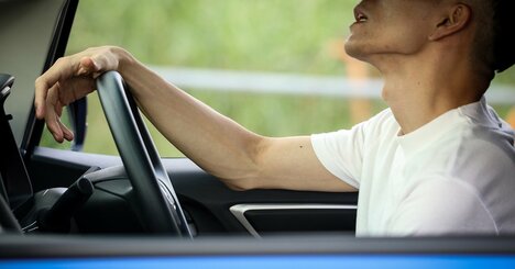 あおり運転加害者に「500万以上の高級車」が多い理由、加害者の根底にある“勘違い”