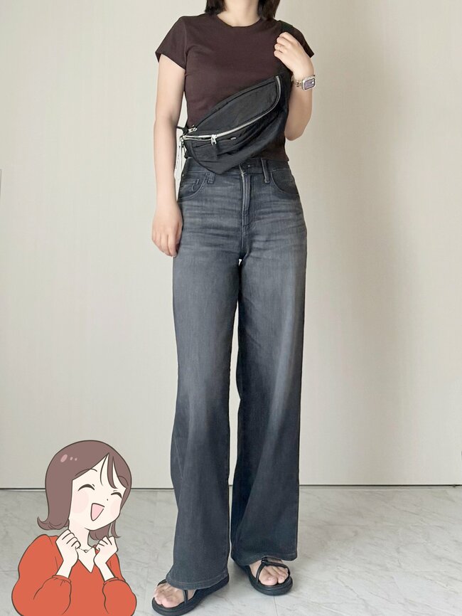 「普通のデニムがはけなくなりそう」ユニクロの“スウェットみたいなパンツ”が楽ちんすぎる！「脚が長く見えます」「全部このデニムにしたい」