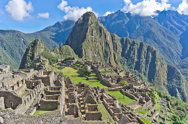 マチュ・ピチュはインカの遺跡と貴重な植物が自生する複合遺産