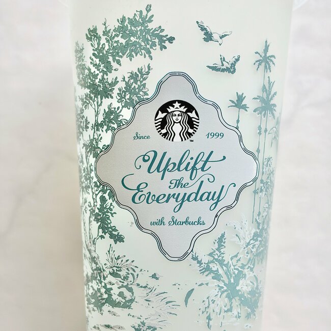「衝動買いしてきた」「想像以上の可愛さ」スターバックスの“幻想的なボトル”かわいすぎて全種類そろえたくなる！「流石スタバよ」