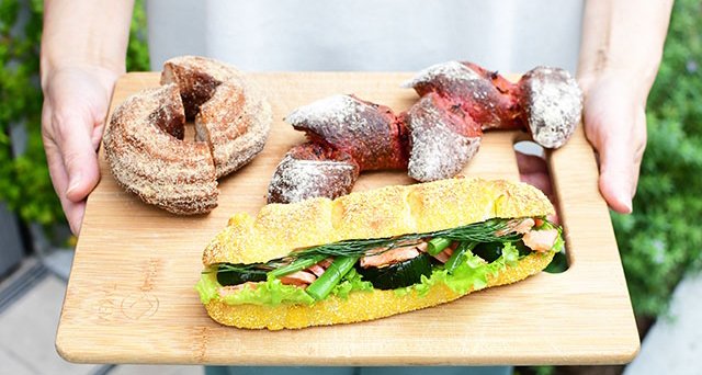 「Boulangerie Django」の色鮮やかなパン